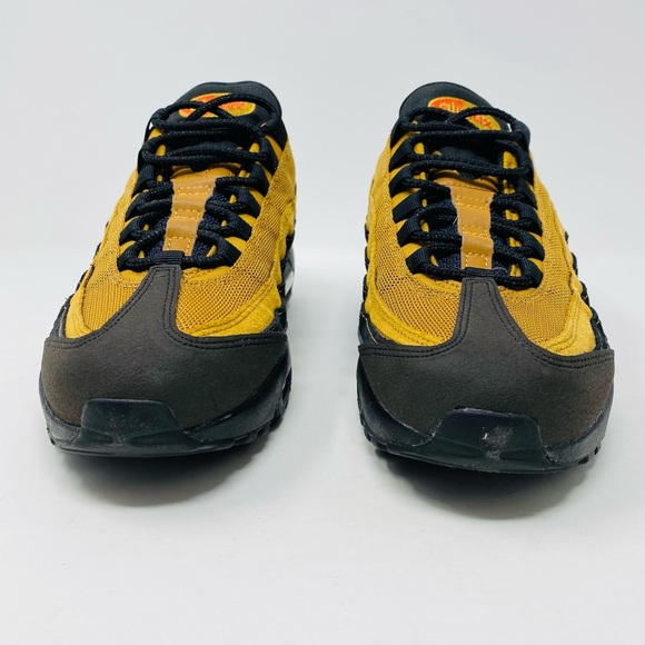 Nike Women’s Air Max 95 Essential Cosmic Clay - Picture 2 of 6